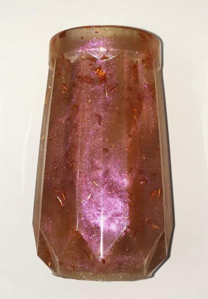 Kleine Vase aus Epoxidharz