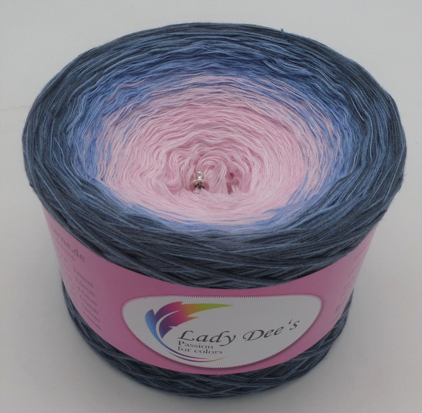 Lady Dee's Wolkenkuss
