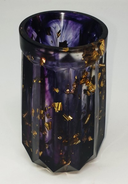 Kleine Vase aus Epoxidharz