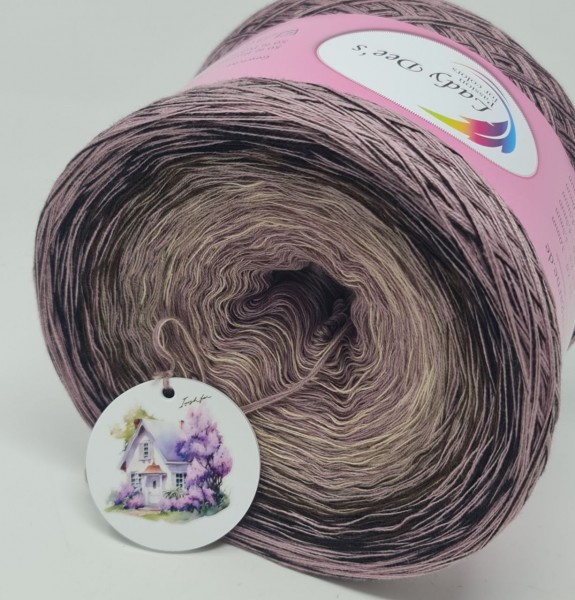 Lady Dee's Edelchen in Rosenholz